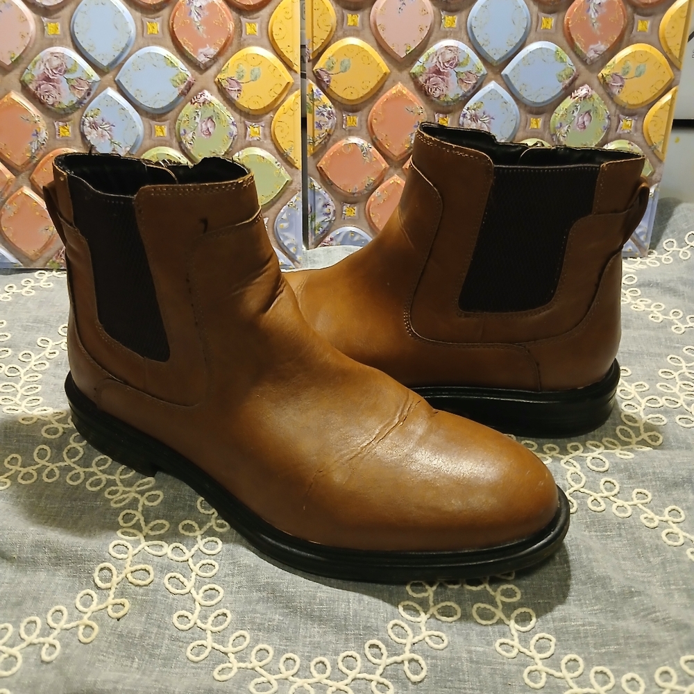 Womens. Brown Leather Chelsea Boots